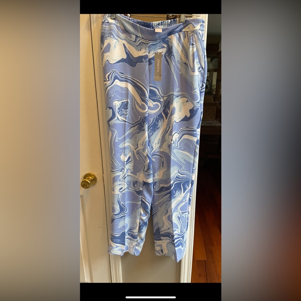 CHICO’S swirl design dress pants